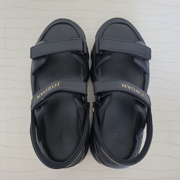 Nike Womens Jordan Deja Sandals Black Gold Shoes FN5036-001 Size 11 NEW - Picture 6 of 11